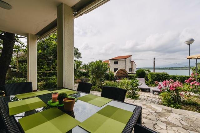 Villa Sarah Klimno Zewnętrze zdjęcie